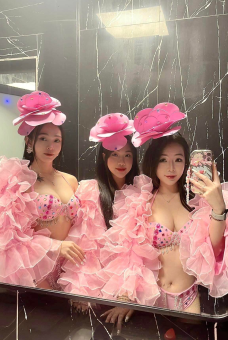 Đặt May thay đổi theo yêu cầu